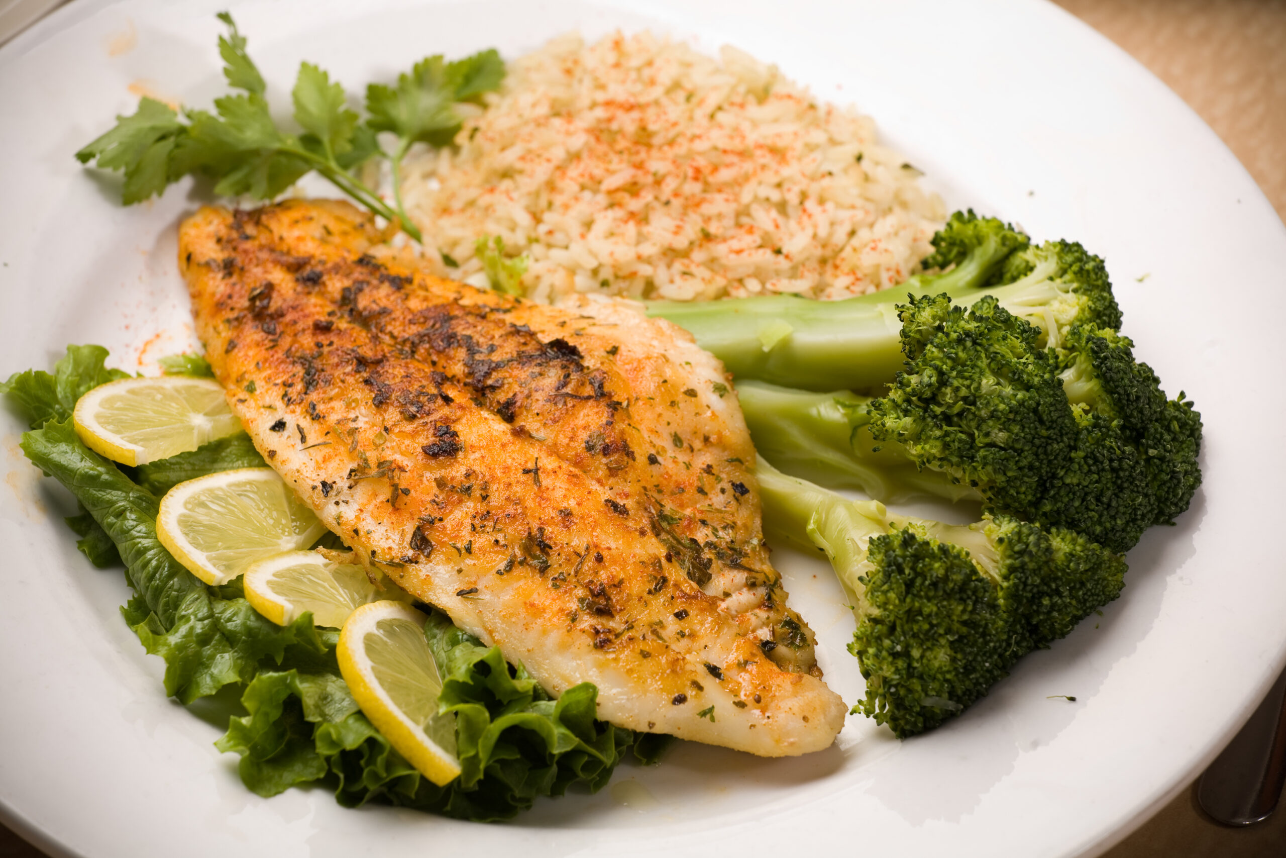 White Fish Fillet with Broccoli Spears